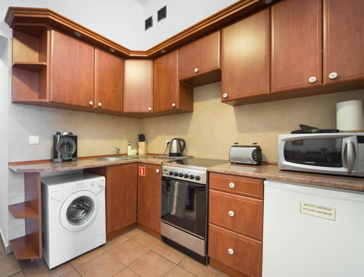 B12 - Comfort Apartemnts City Center Appartement Krakau Buitenkant foto